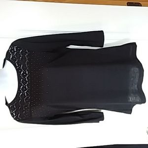 Liz claiborne black 3/4 length crew neck tee